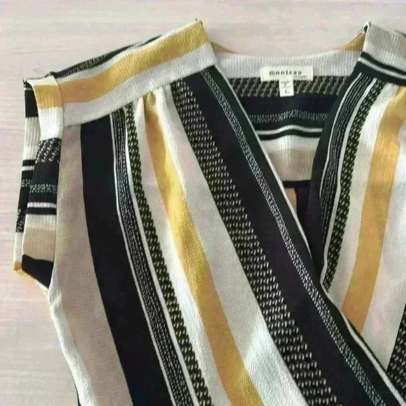Monteau Black Yellow White Striped Short Sleeve Top Size Large - Picture 3 of 12